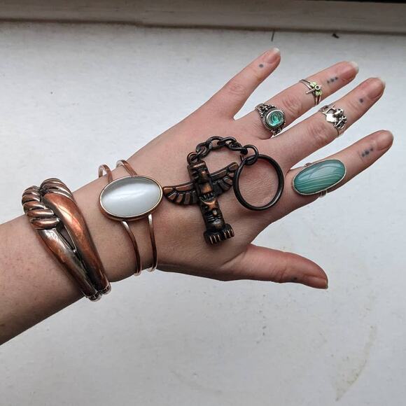 Vintage Southwest Native Keychain Totem Talisman Distressed Charm Chain Jewelry - Picture 1 of 5